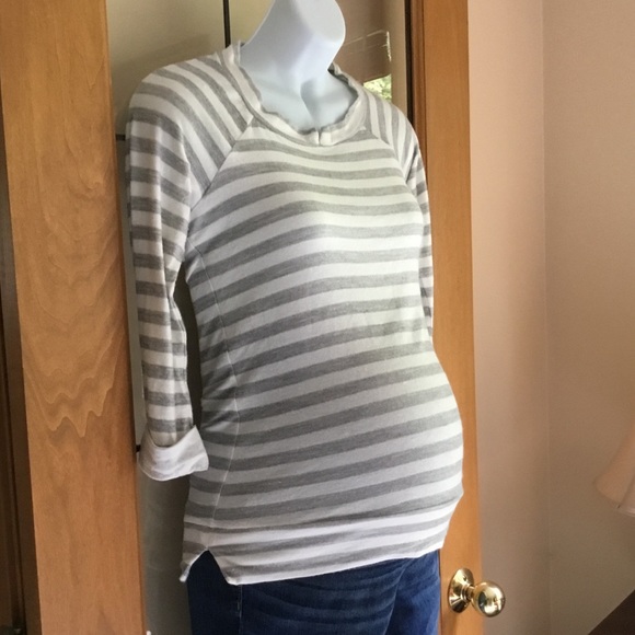 A Pea in the Pod maternity shirt - Picture 1 of 5